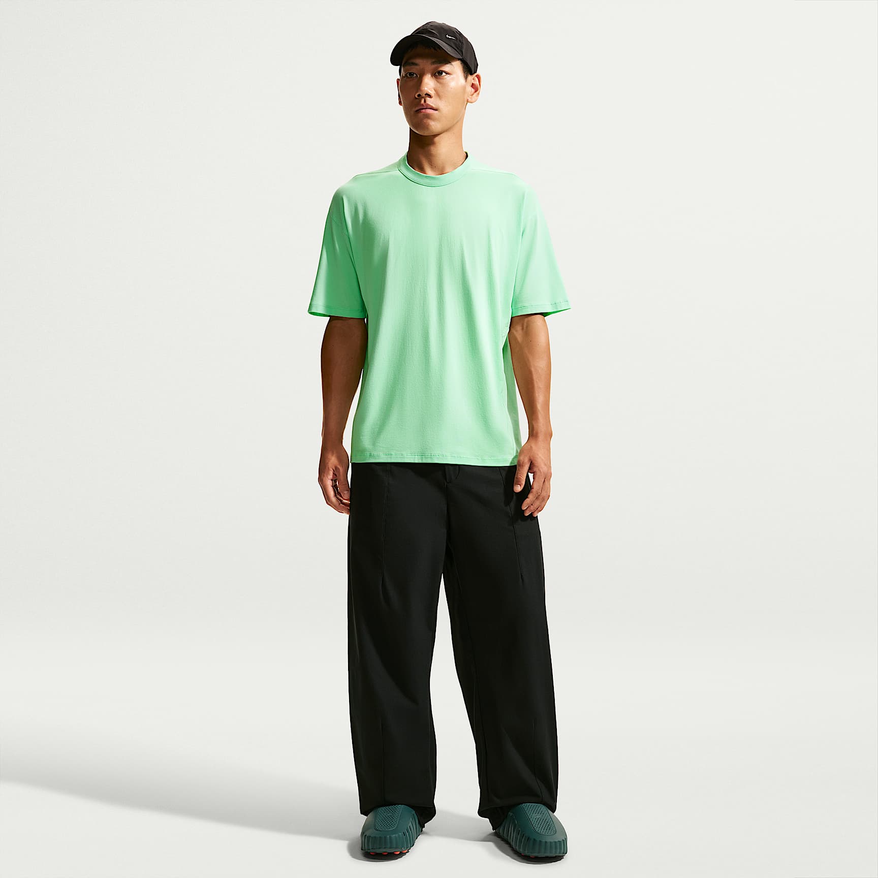 Nike 24.7 PerfectStretch Men's Dri-FIT UV Protection Barrel-Leg